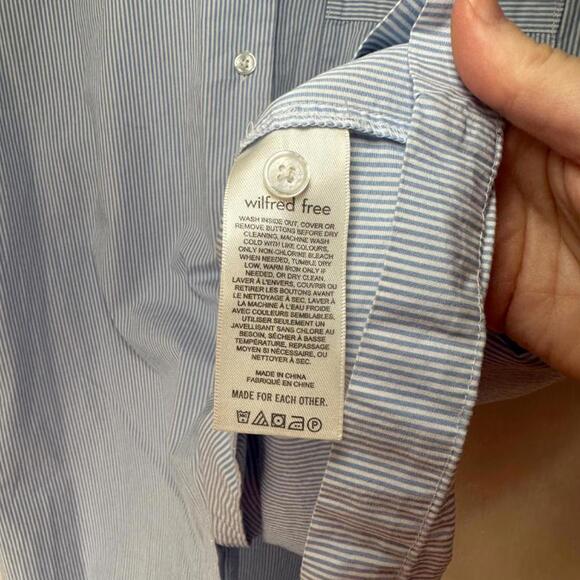 Aritzia Wilfred Free Boyfriend Button Down - Picture 5 of 6